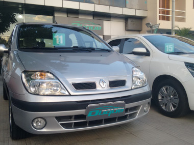 Renault Scénic Privilège Hi-Flex 1.6 16V 2011
