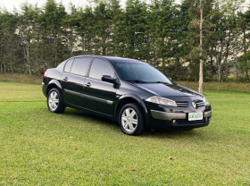 Renault Megane Sedan Dynamique 2.0 16V Aut. 2009