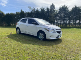 GM - Chevrolet ONIX HATCH Joy 1.0 8V Flex 5p Mec. 2017