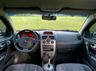 Renault Megane Sedan Dynamique 2.0 16V Aut. 2009