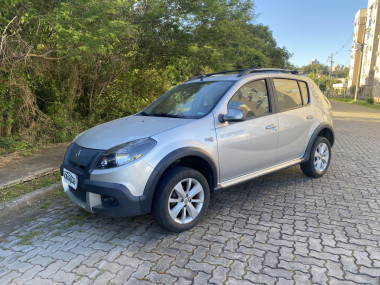 Renault SANDERO STEPWAY Hi-Flex 1.6 16V 5p 2012
