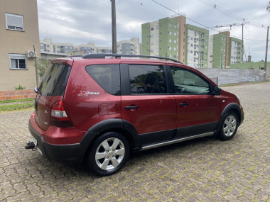 Nissan LIVINA X-GEAR SL 1.6 16V Flex Fuel Mec. 2012