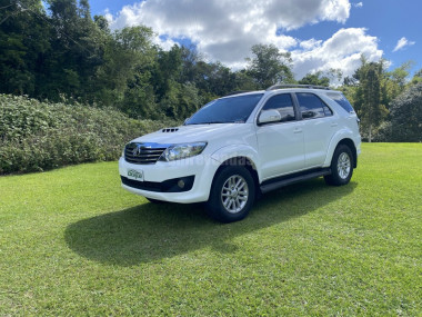 Toyota Hilux CD SRV D4-D 4x4 3.0  TDI Dies 2012