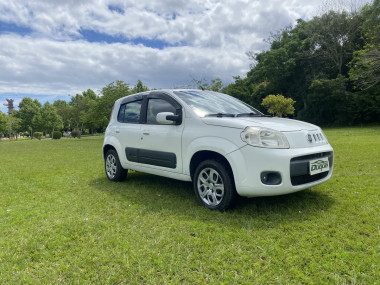 Fiat UNO ECONOMY 1.4 EVO Fire Flex 8V 4p 2013