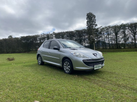 Peugeot 207 XR 1.4 Flex 8V 5p 2011