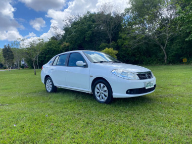 Renault SYMBOL Privilège Hi-Flex 1.6 16V 4p 2011